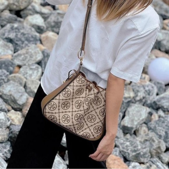 🔥NeW! Tory Burch T Monogram Jacquard Bell Bag - Picture 5 of 17